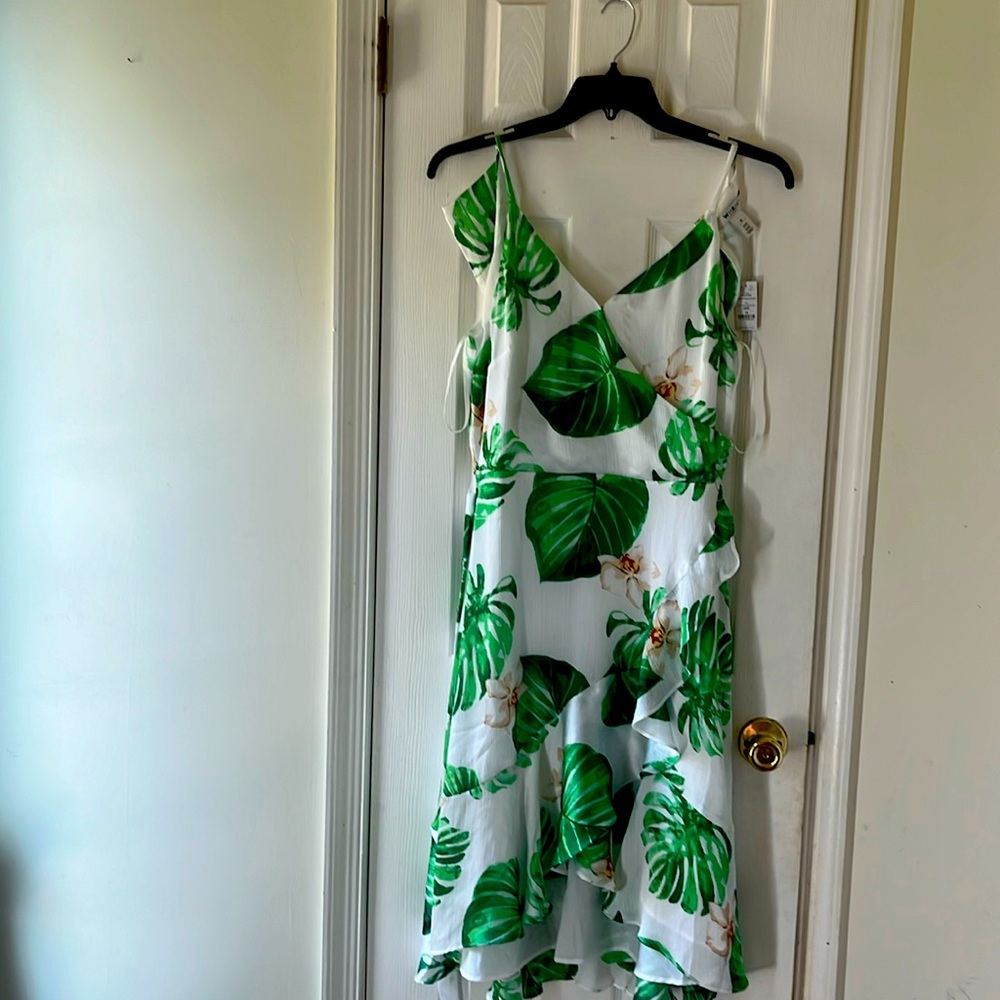 Fun, pretty summer dress by whbm. New